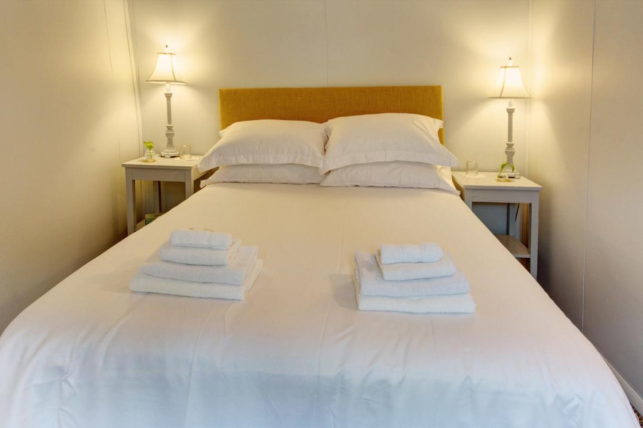 Pine Hill Arms Hotel מראה חיצוני תמונה